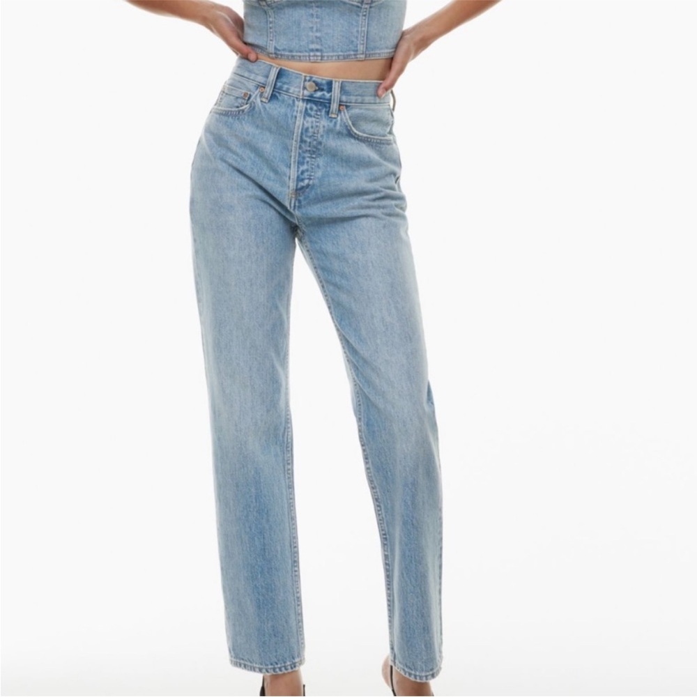 Aritzia Denim Forum The Joni High Rise Loose Jeans - Picture 3 of 10